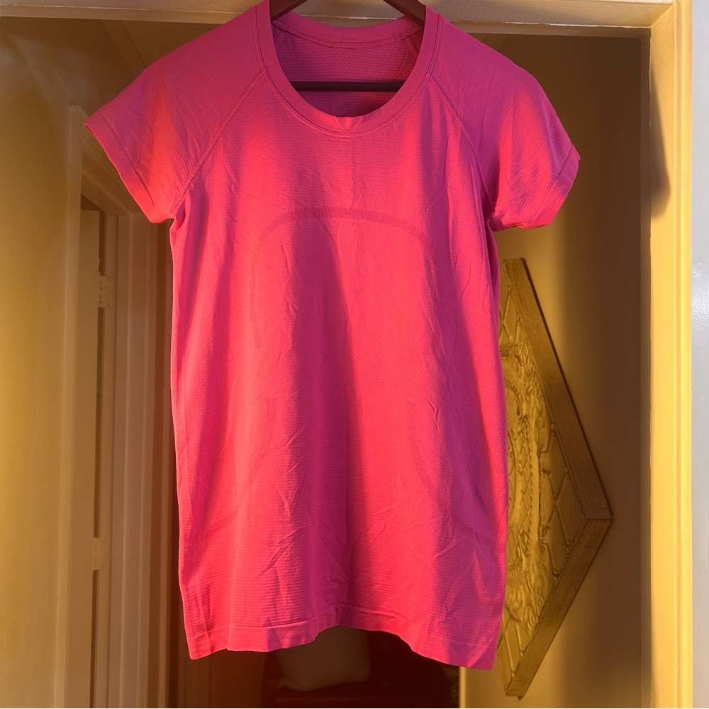 Lululemon Swifty shirt